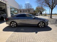 Usado Mercedes CLA200 136 CV (100 kW) 2018 Gris / plata Berlina