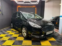 Usado Ford Galaxy Titanium 190 CV (139 kW) 2022 Negro Monovolumen