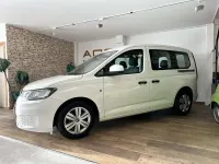 Usado VW Caddy Life 122 CV (89 kW) 2021 Blanco Monovolumen