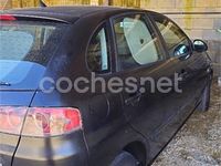 Usado Seat Ibiza Reference 75 CV (55 kW) 2004 Negro Berlina