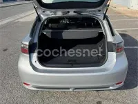 Usado Lexus CT200h 136 CV (100 kW) 2011 Gris / plata Berlina