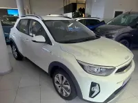 Usado Kia Stonic 84 CV (61 kW) 2023 Blanco SUV