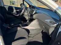 Usado Peugeot 2008 Active 82 CV (60 kW) 2015 Blanco SUV