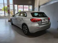 Usado Mercedes A180 136 CV (100 kW) 2020 Gris / plata Berlina
