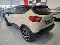 Usado Renault Captur XMOD 120 CV (88 kW) 2017 Beige SUV