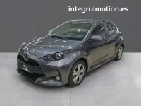 Usado Toyota Yaris Hybrid Active 115 CV (84 kW) 2025 Gris