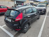 Usado Ford Fiesta Trend 70 CV (51 kW) 2012 Negro Utilitario