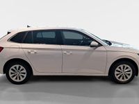 Usado Skoda Scala 115 CV (84 kW) 2024 Blanco Utilitario