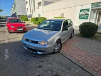 Usado VW Golf IV Highline 105 CV (77 kW) 2002 Gris / plata Berlina