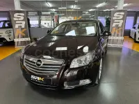 Usado Opel Insignia Cosmo 160 CV (117 kW) 2011 Naranja Berlina