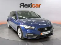 Usado Seat Leon FR 150 CV (110 kW) 2020 Azul Berlina