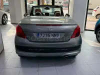 Usado Peugeot 207 CC 120 CV (88 kW) 2009 Marrón Descapotable
