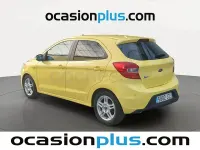 Usado Ford Ka Plus Ultimate 85 CV (62 kW) 2017 Amarillo Utilitario