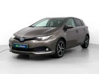 Usado Toyota Auris Hybrid Active 136 CV (100 kW) 2018 Marrón Berlina