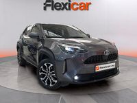 Usado Toyota Yaris Hybrid Active 116 CV (85 kW) 2024 Gris
