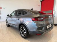Usado Renault Arkana Engineered 145 CV (106 kW) 2022 Gris / plata SUV