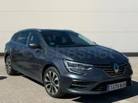 Usado Renault Mégane GrandTour Techno 140 CV (102 kW) 2023 Gris / plata Familiar