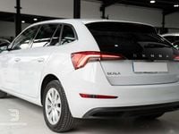 Usado Skoda Scala Ambition 110 CV (80 kW) 2023 Blanco Utilitario