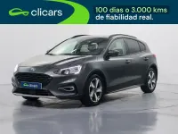 Usado Ford Focus Active 125 CV (91 kW) 2021 Negro Berlina