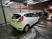 Usado Ford Fiesta Trend 75 CV (55 kW) 2014 Blanco Utilitario