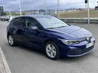 Usado VW Golf VIII Life 110 CV (80 kW) 2022 Azul Utilitario