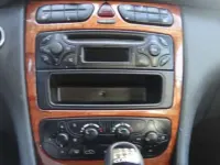 Usado Mercedes C220 Classic 143 CV (105 kW) 2000 Gris Berlina