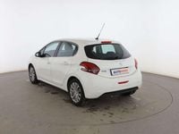 Usado Peugeot 208 Allure 82 CV (60 kW) 2018 Blanco Utilitario