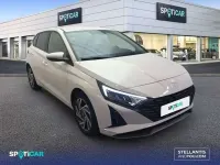 Usado Hyundai i20 80 CV (58 kW) 2025 Blanco Utilitario