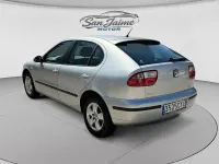 Usado Seat Leon 105 CV (77 kW) 2004 Gris / plata Utilitario