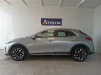 Usado Kia XCeed 136 CV (100 kW) 2024 Gris / plata SUV