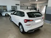 Usado Skoda Kamiq Ambition 150 CV (110 kW) 2022 Blanco SUV