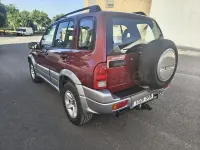 Usado Suzuki Grand Vitara 110 CV (80 kW) 2002 Gris / plata SUV