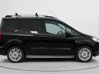 Usado Ford Tourneo Titanium 100 CV (73 kW) 2017