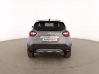 Usado Renault Captur Zen 90 CV (66 kW) 2018 Gris SUV