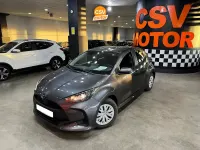 Usado Mazda 2 Selection 116 CV (85 kW) 2023 Gris Utilitario