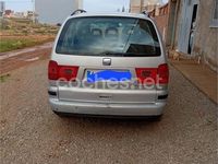 Usado Seat Alhambra 130 CV (95 kW) 2003 Gris / plata Monovolumen