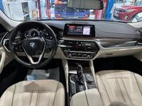 Usado BMW 530 Luxury Line 252 CV (185 kW) 2019 Gris / plata Familiar