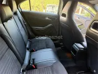 Usado Mercedes A200 AMG line 136 CV (100 kW) 2013 Negro Utilitario