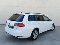 Usado VW Golf VII Advance 105 CV (77 kW) 2014 Blanco Familiar