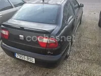 Usado Seat Cordoba Sport 90 CV (66 kW) 2002 Negro Berlina