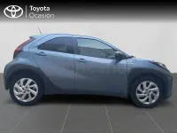 Usado Toyota Aygo X Play 72 CV (52 kW) 2024 Azul SUV
