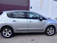 Usado Peugeot 3008 112 CV (82 kW) 2011 Gris / plata Familiar