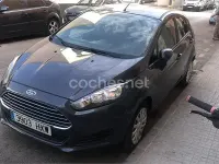 Usado Ford Fiesta Trend 82 CV (60 kW) 2014 Gris / plata Utilitario