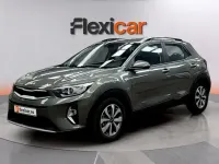 Usado Kia Stonic 84 HP (61 kW) 2022 Cinzento SUV