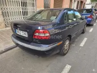 Usado Volvo S40 102 CV (75 kW) 2003 Negro Berlina