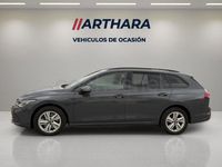 Usado VW Golf VIII Life 115 CV (84 kW) 2021 Gris / plata Familiar
