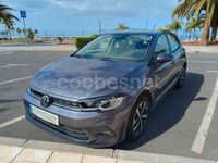 Usado VW Polo Life 95 CV (69 kW) 2023 Gris / plata Berlina