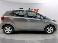 Usado Kia Picanto 67 CV (49 kW) 2023 Gris Utilitario