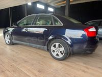 Usado Audi A4 Sport 170 CV (125 kW) 2004 Azul Berlina
