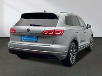 Usado VW Touareg Elegance 381 CV (280 kW) 2023 Plateado SUV